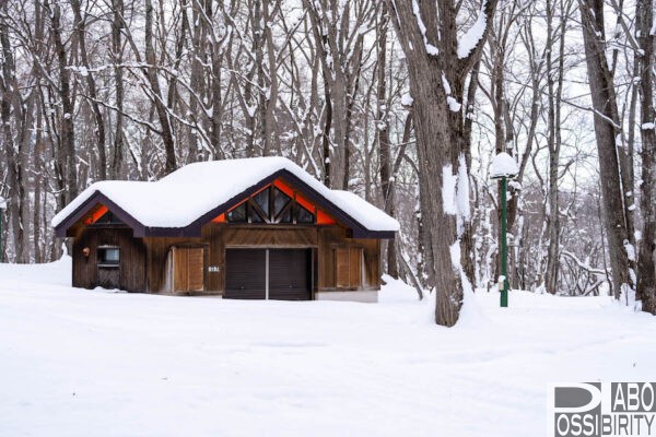 古山貯水池自然公園オートキャンプ場,北海道由仁町,冬営業,冬キャンプ,サイト,冬季,薪,トイレ,