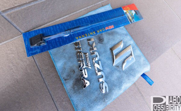 ジムニー,,jimny,diy,エンブレム塗装,カスタム,ブログ,体験談,写真,工程,手順,道具