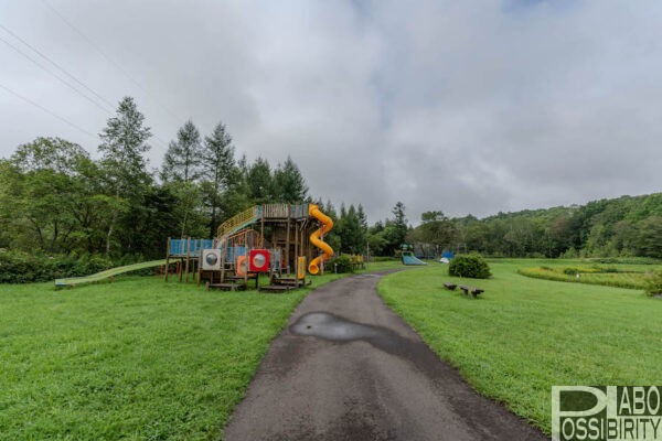 阿寒丹頂の里自然休暇村野営場,あかん丹頂の里キャンプ場,RVパーク,温泉赤いベレー,クレインズテラス道の駅,遊具