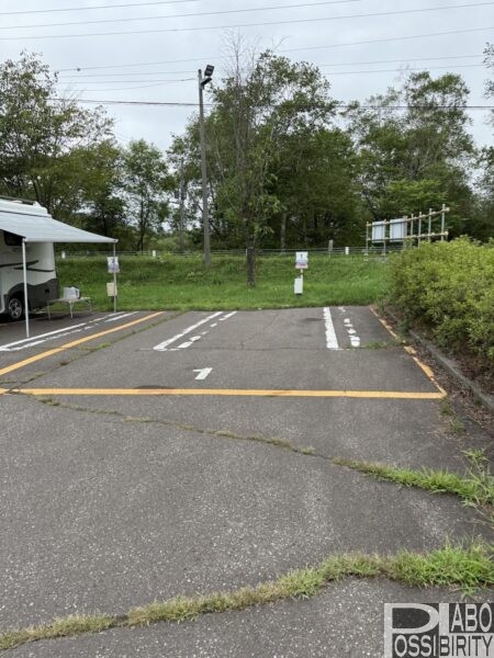 阿寒丹頂の里自然休暇村野営場,あかん丹頂の里キャンプ場,RVパーク,温泉赤いベレー,クレインズテラス道の駅,サイト,駐車場,写真,ブログ,区画,電源