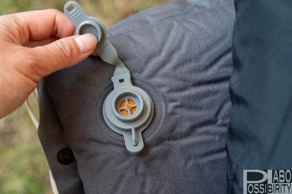 Nuucaインフレータブルマット,Makuake,口コミ,体験談,感想,メリット,シュラフ,収納性