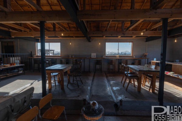 北海道長沼町,NAGANUMABlueBase,ブルーベース,1日1組限定,貸切,プライベート,キャンプ場,焚き火カフェ,店内,写真